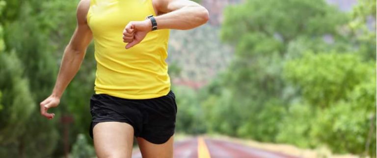 ᐅ Puls beim Sport | Normwerte und Tipps auf pulsmessen.org!
